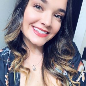 Meet your Posher, Luisa